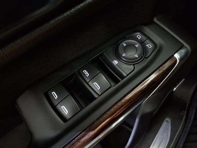 used 2021 Chevrolet Silverado 1500 car, priced at $39,908