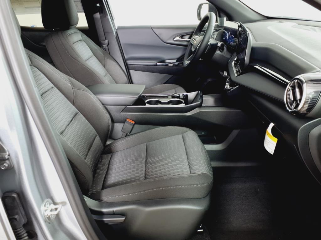 new 2026 Chevrolet Equinox car, priced at $29,162