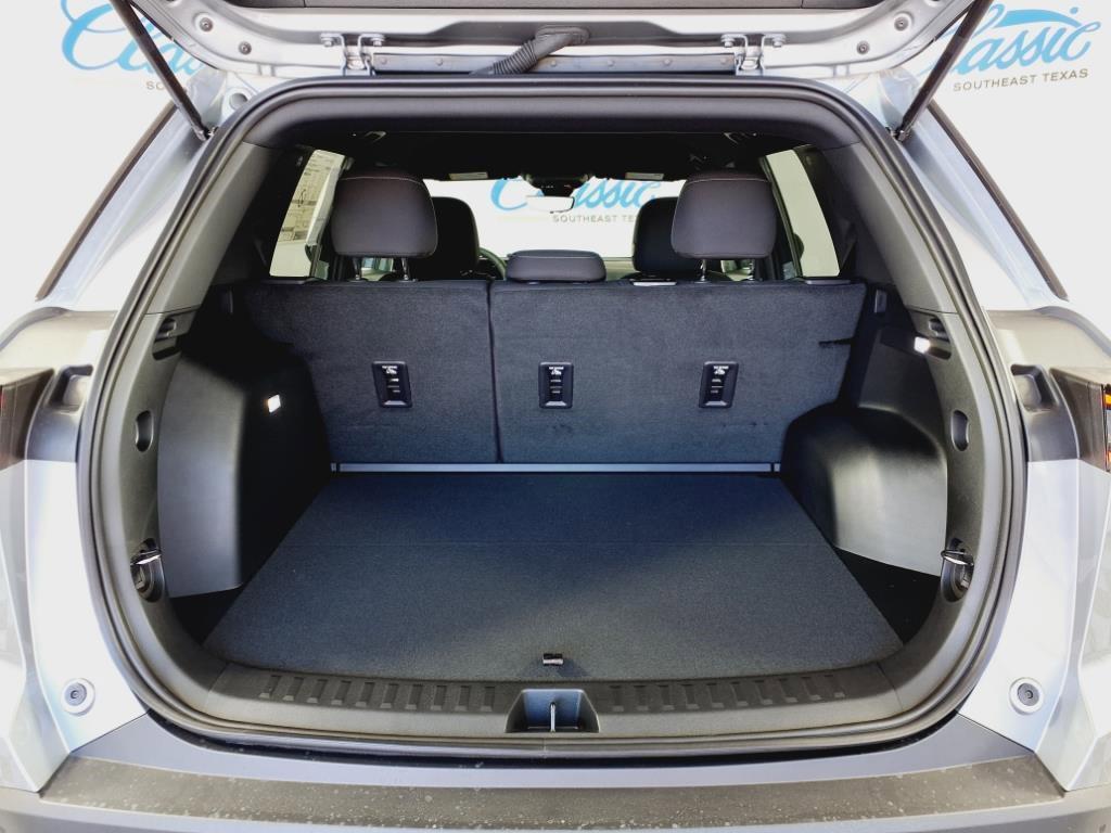 new 2026 Chevrolet Equinox car, priced at $29,162