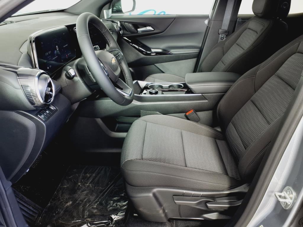 new 2026 Chevrolet Equinox car, priced at $29,162