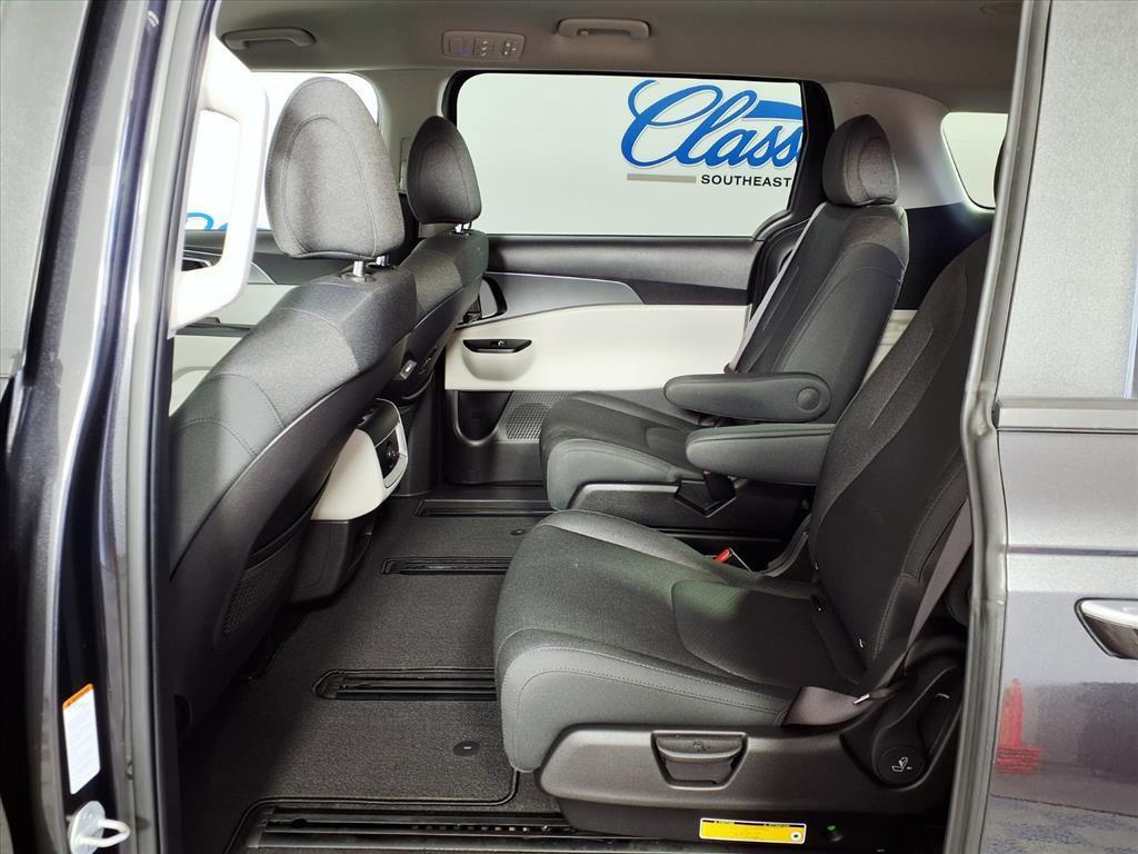used 2022 Kia Carnival car, priced at $27,819