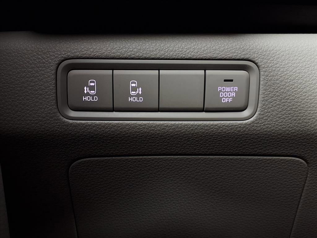 used 2022 Kia Carnival car, priced at $27,819