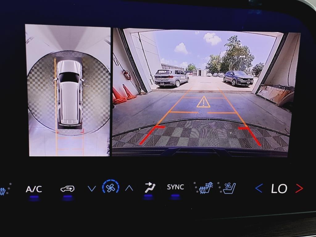 new 2025 Chevrolet Suburban car, priced at $79,479