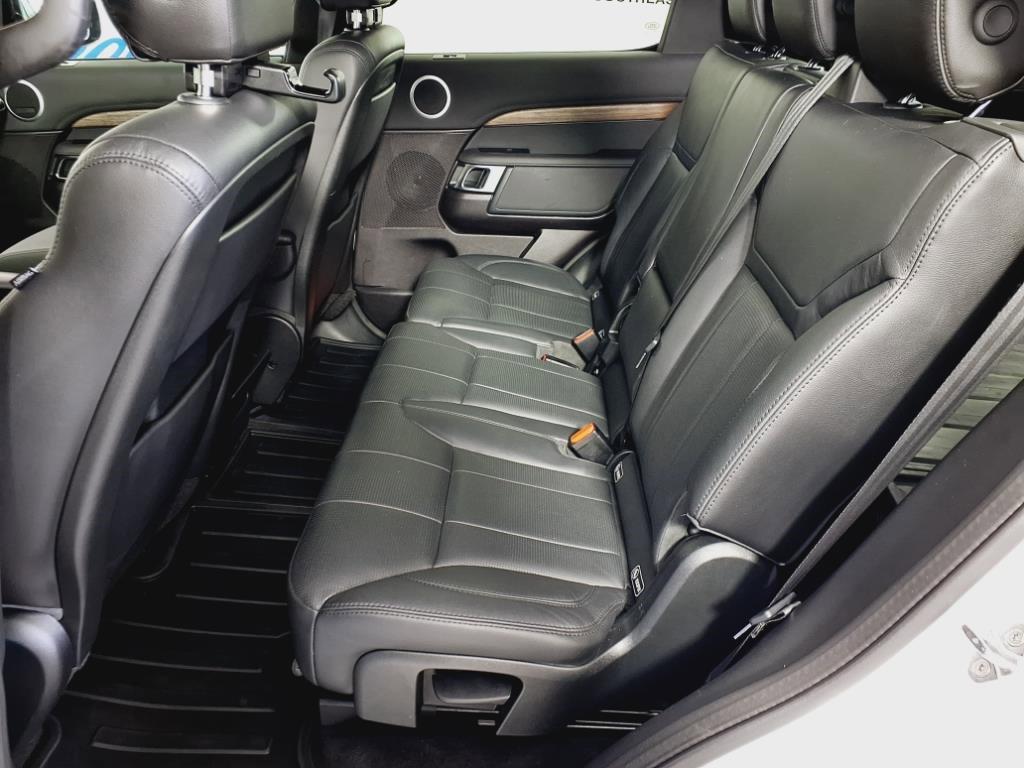 used 2019 Land Rover Discovery car, priced at $24,294