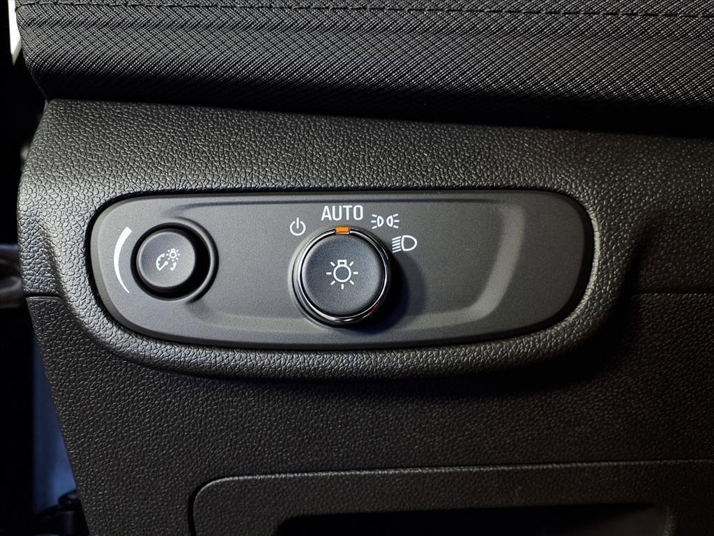 new 2026 Chevrolet TrailBlazer car, priced at $24,115