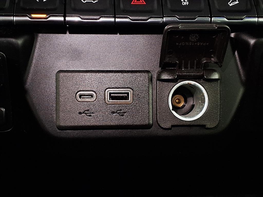 used 2021 Chevrolet Silverado 1500 car, priced at $35,701