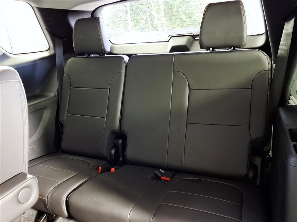 used 2021 Chevrolet Traverse car, priced at $29,883