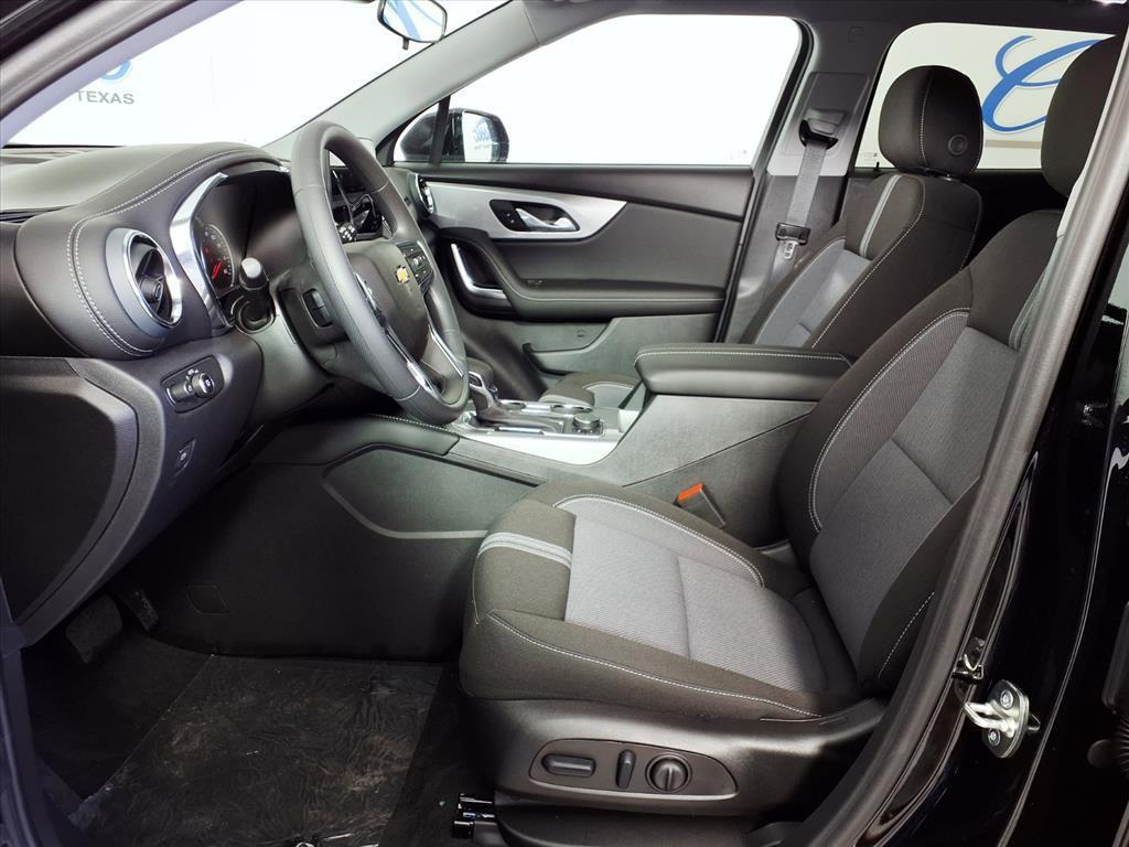 new 2025 Chevrolet Blazer car, priced at $35,363