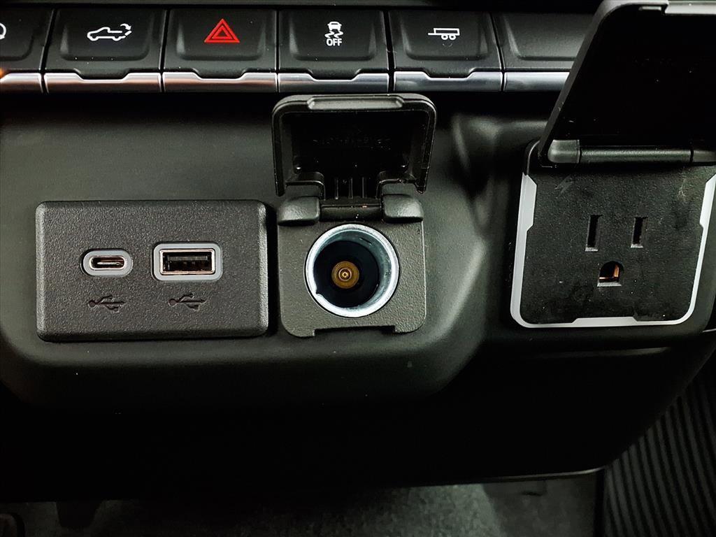 used 2022 Chevrolet Silverado 1500 car, priced at $31,985