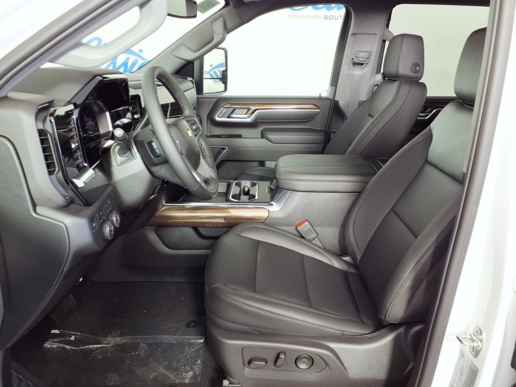 new 2025 Chevrolet Silverado 2500 car, priced at $70,701