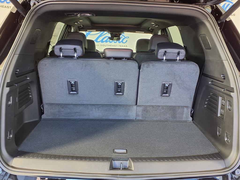 new 2026 Chevrolet Traverse car, priced at $58,795