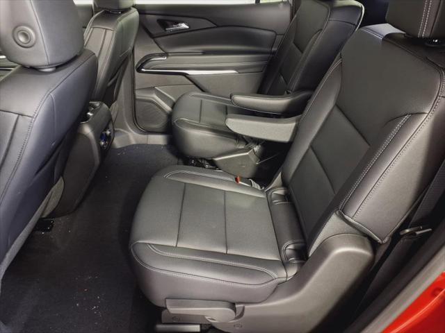 new 2025 Chevrolet Traverse car, priced at $44,815