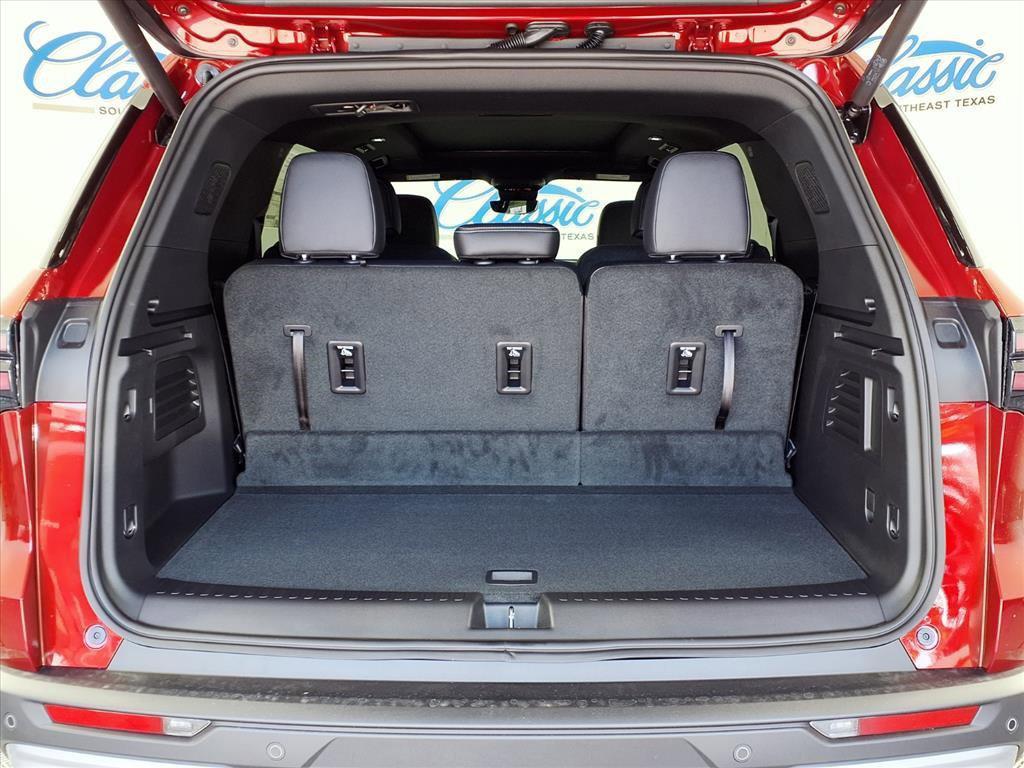 new 2026 Chevrolet Traverse car, priced at $48,210