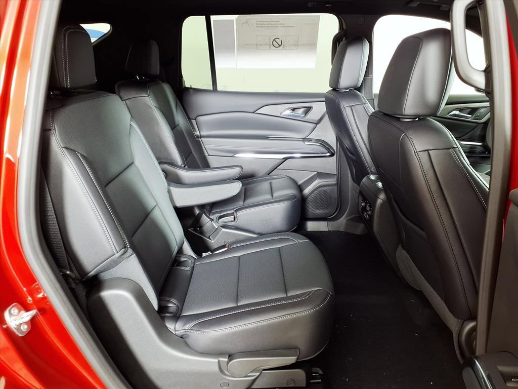 new 2026 Chevrolet Traverse car, priced at $48,210