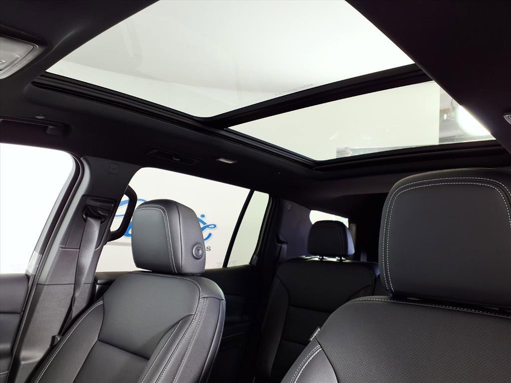 new 2026 Chevrolet Traverse car, priced at $48,210