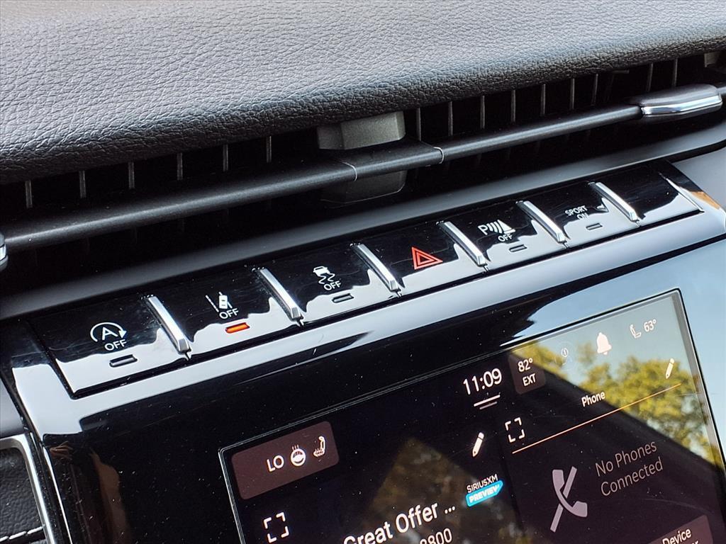 used 2024 Jeep Grand Cherokee car, priced at $26,989