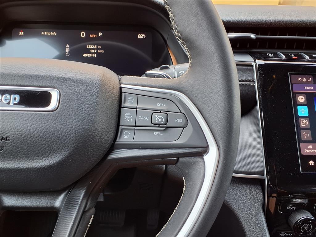 used 2024 Jeep Grand Cherokee car, priced at $26,989