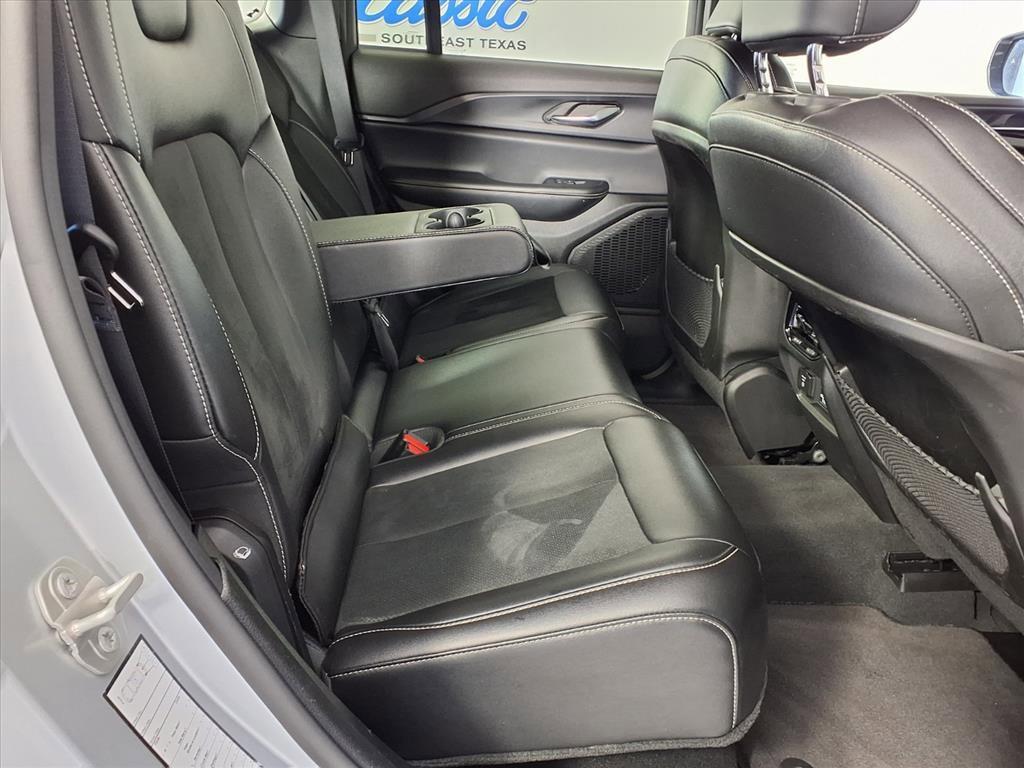 used 2024 Jeep Grand Cherokee car, priced at $35,834