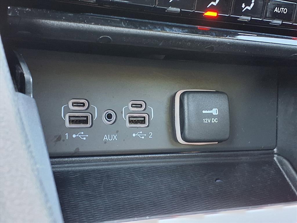 used 2024 Jeep Grand Cherokee car, priced at $35,834