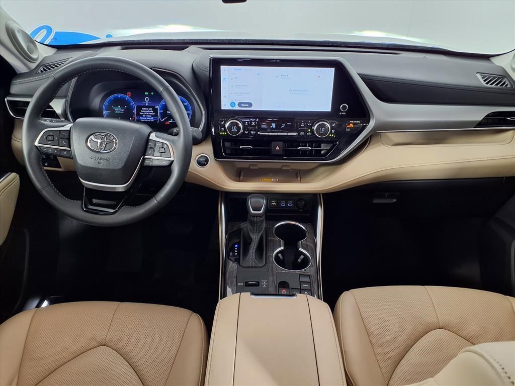 used 2024 Toyota Highlander car, priced at $46,476