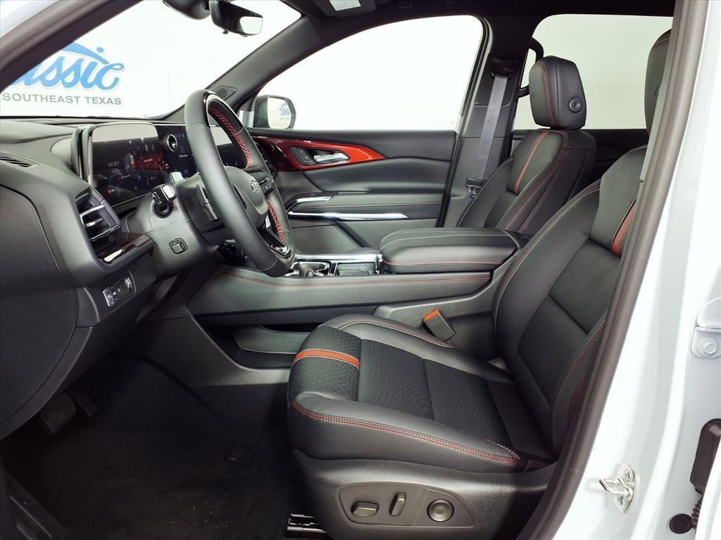 new 2026 Chevrolet Traverse car, priced at $58,290