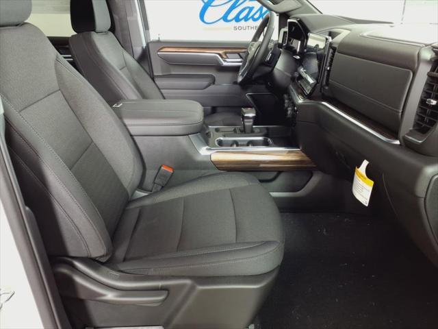 new 2025 Chevrolet Silverado 1500 car, priced at $51,631