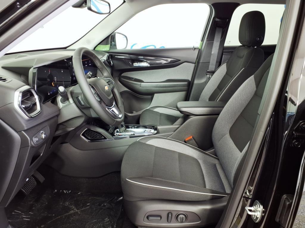 new 2026 Chevrolet TrailBlazer car, priced at $27,954