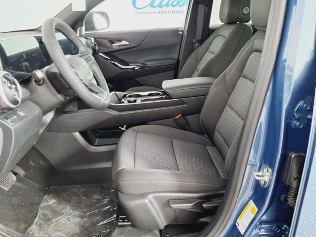 new 2026 Chevrolet Equinox car, priced at $30,730