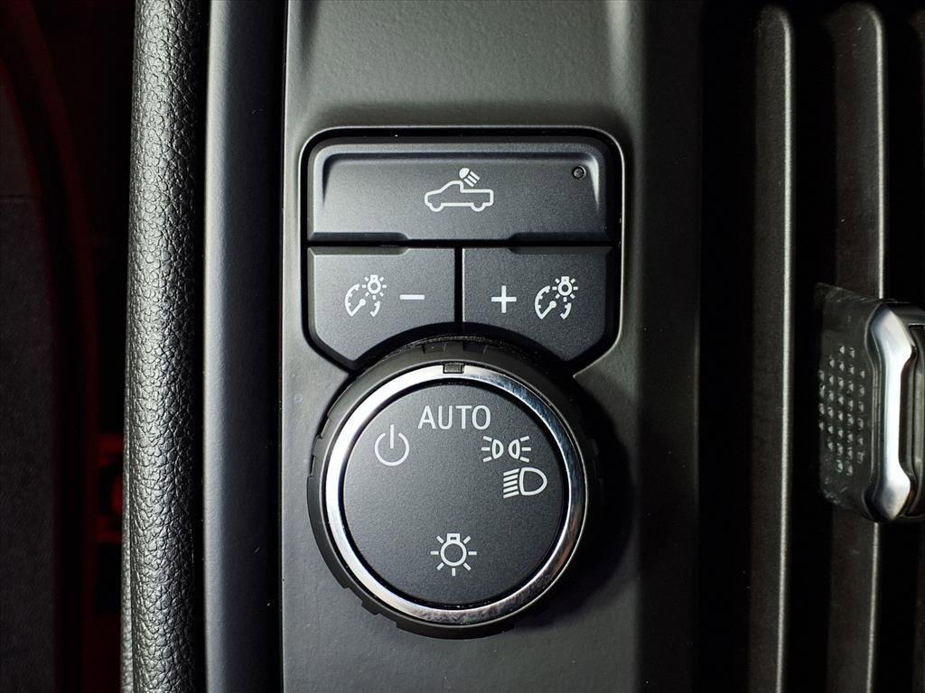 used 2020 Chevrolet Silverado 1500 car, priced at $27,337