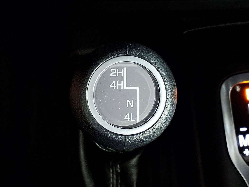 used 2025 Jeep Wrangler car, priced at $35,426