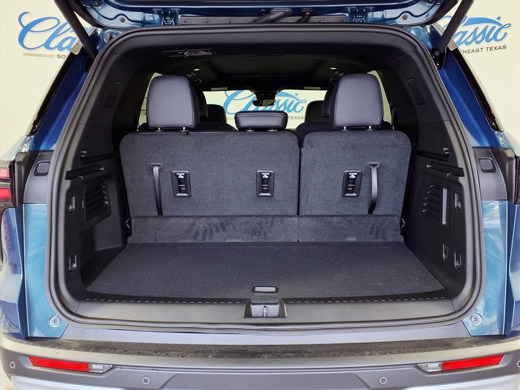 new 2026 Chevrolet Traverse car, priced at $45,807