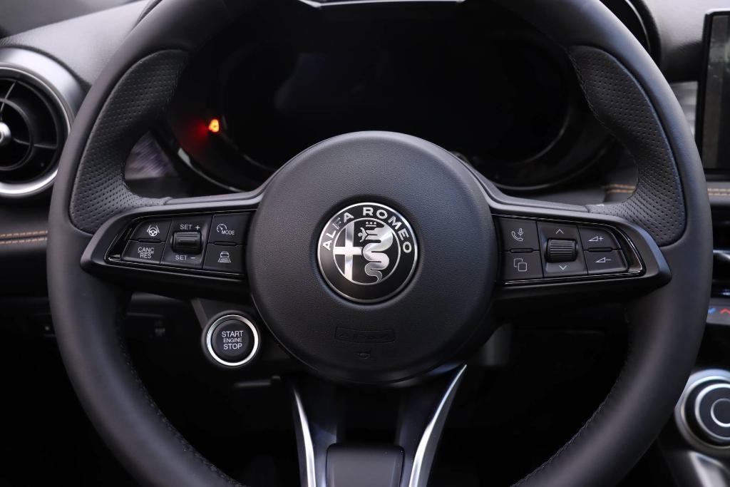 new 2024 Alfa Romeo Tonale car, priced at $47,685