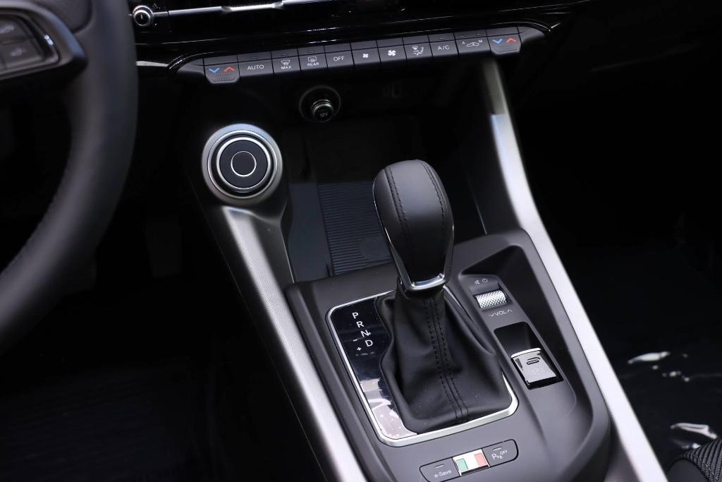 new 2024 Alfa Romeo Tonale car, priced at $48,985