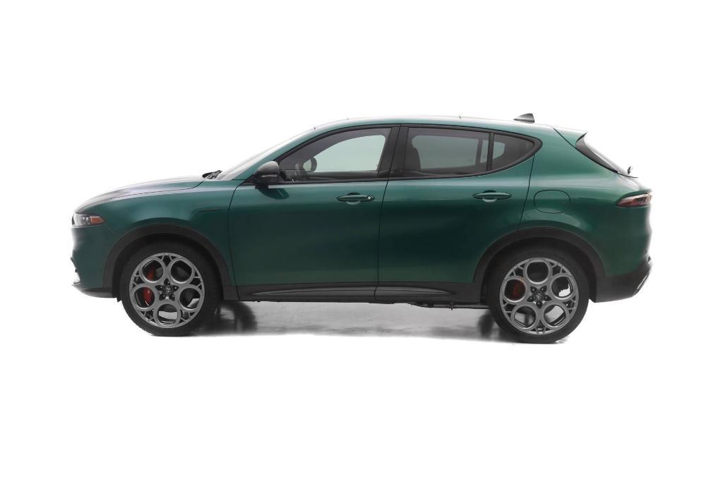 new 2024 Alfa Romeo Tonale car, priced at $56,185