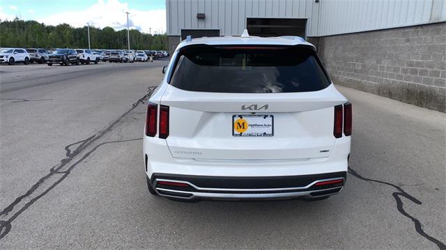 used 2023 Kia Sorento Hybrid car, priced at $31,799