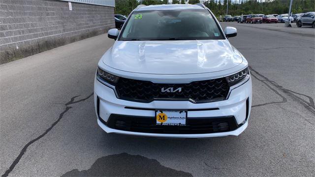 used 2023 Kia Sorento Hybrid car, priced at $31,799