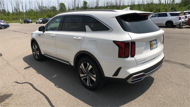 used 2024 Kia Sorento Hybrid car, priced at $34,998