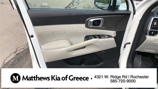 used 2023 Kia Sorento Hybrid car, priced at $32,999