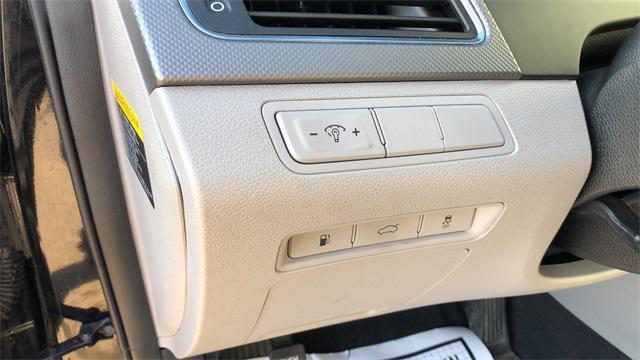 used 2016 Hyundai Sonata Hybrid car, priced at $13,998