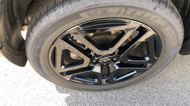 used 2024 Kia Telluride car, priced at $44,000