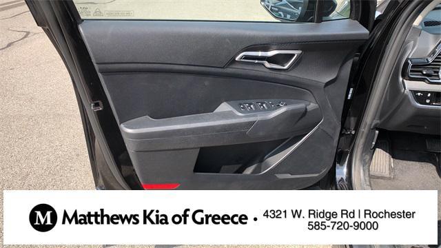 used 2025 Kia Sportage Hybrid car, priced at $29,999