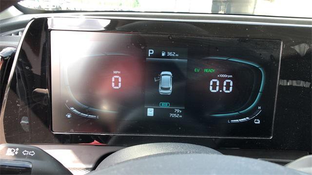 used 2025 Kia Sportage Hybrid car, priced at $29,998