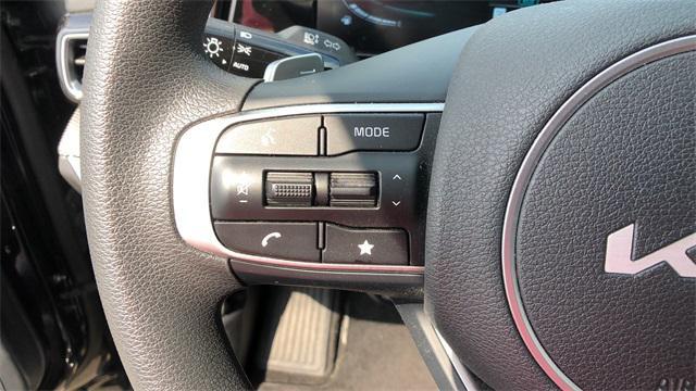 used 2025 Kia Sportage Hybrid car, priced at $29,998