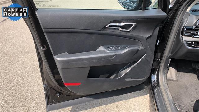 used 2025 Kia Sportage Hybrid car, priced at $28,888