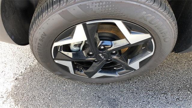 used 2025 Kia Seltos car, priced at $26,998