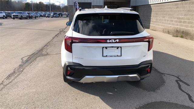 used 2025 Kia Seltos car, priced at $26,998