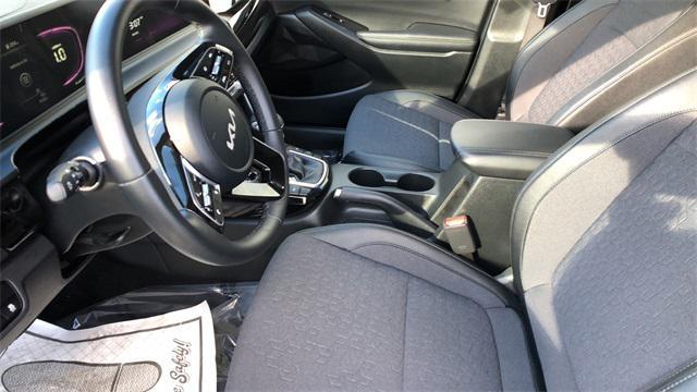 used 2025 Kia Seltos car, priced at $26,998