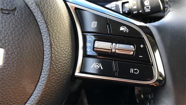 used 2025 Kia Seltos car, priced at $26,998