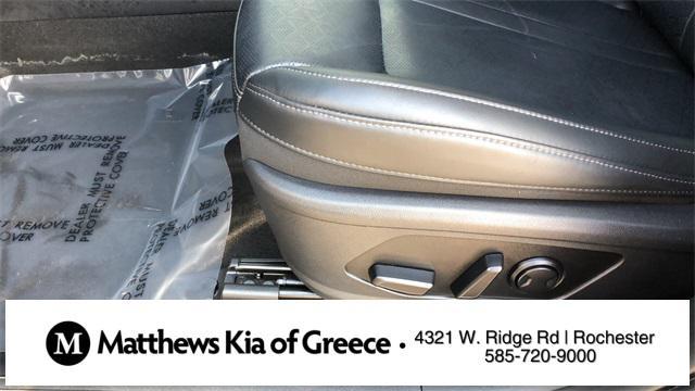 used 2023 Kia Sorento Hybrid car, priced at $29,998