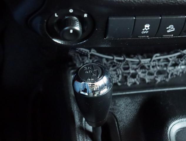 used 2013 Jeep Wrangler Unlimited car, priced at $15,998
